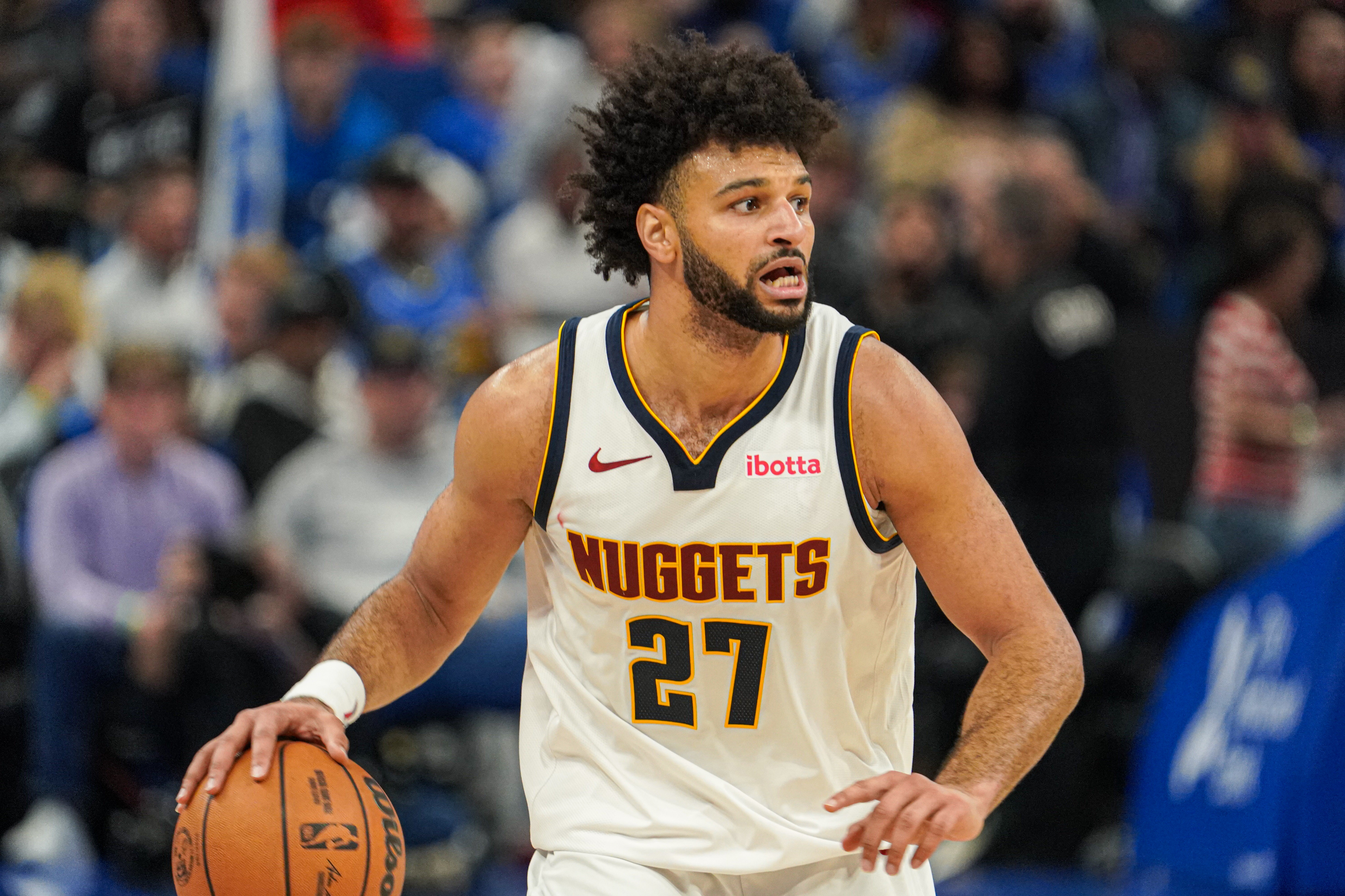 半岛体育下载-雷神模式！穆雷近5战场均30.8分6.6助 三项命中率56/50/93%