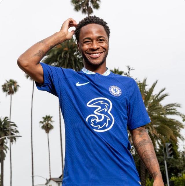 半岛体育-林良锋：斯特林是高产射手，切尔西要他不要C罗有理