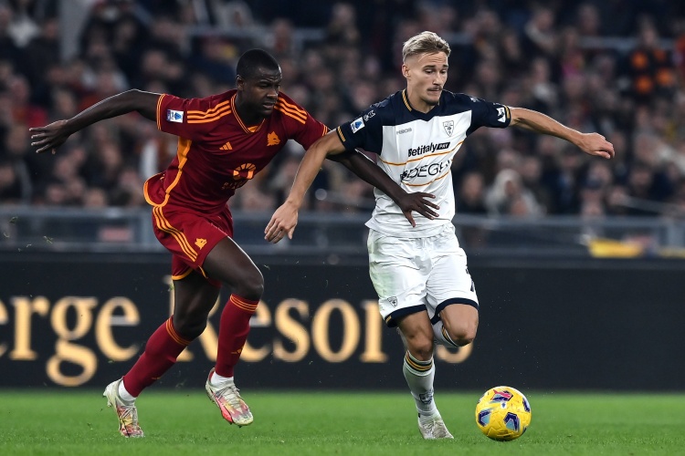 半岛体育APP-斯基拉：巴萨、曼联等队关注恩迪卡，罗马为球员估价5000万欧