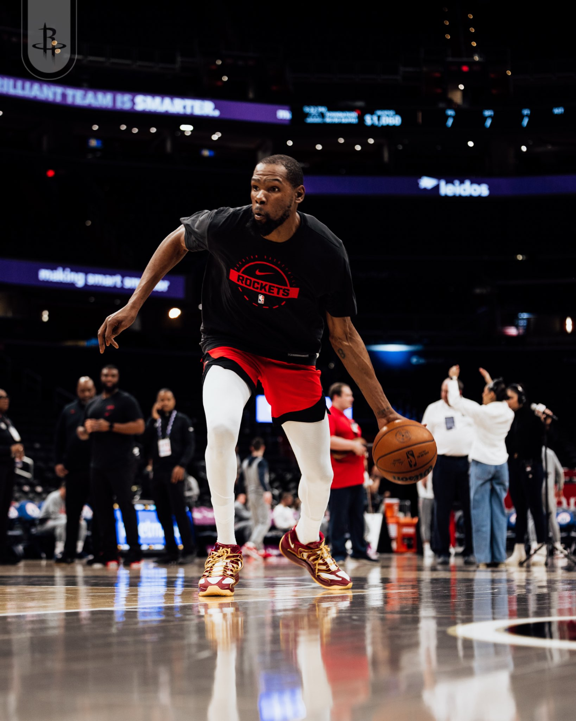 半岛体育注册网址-杜兰特30分7板火箭战胜奇才，申京32分12篮板谢泼德19分10助