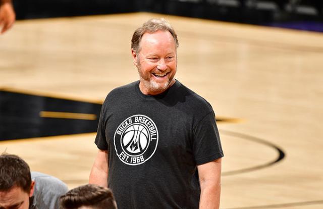 半岛体育APP-布登：波波维奇没有给我经验 要避免对手轻松得分