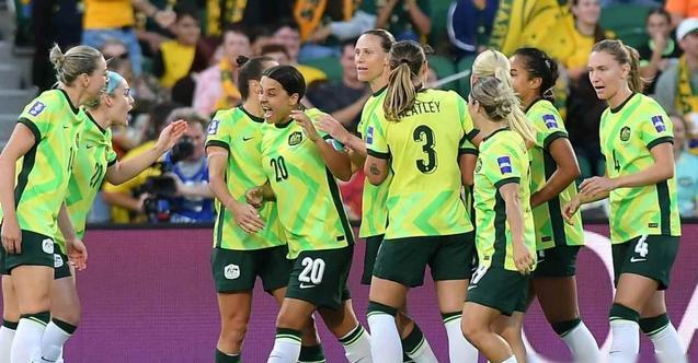 亚洲杯女足爆冷连连！韩国6-0虐乌兹别克，中国女足晋级却遭利空