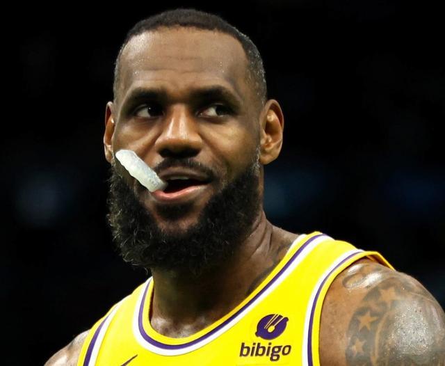 半岛体育娱乐-湖人更新伤情报告：詹姆斯能出战勇士，东契奇、里夫斯仍缺阵