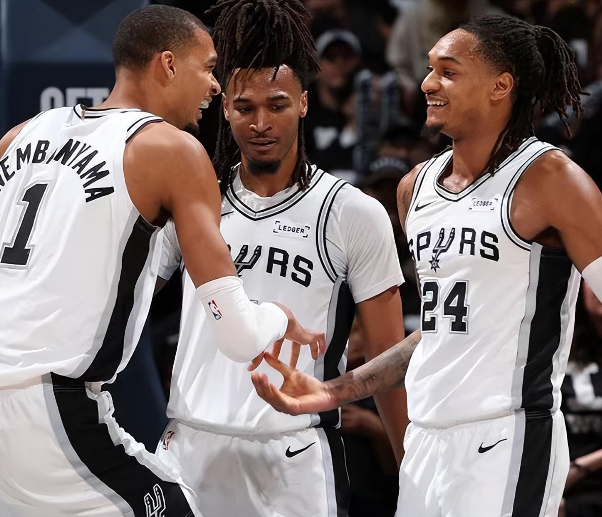 半岛体育下载-随着马刺7分险胜，尼克斯夺赛点，NBA季后赛最新排名出炉！